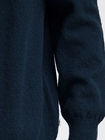 !Solid Pullover 'Ike' in Blau