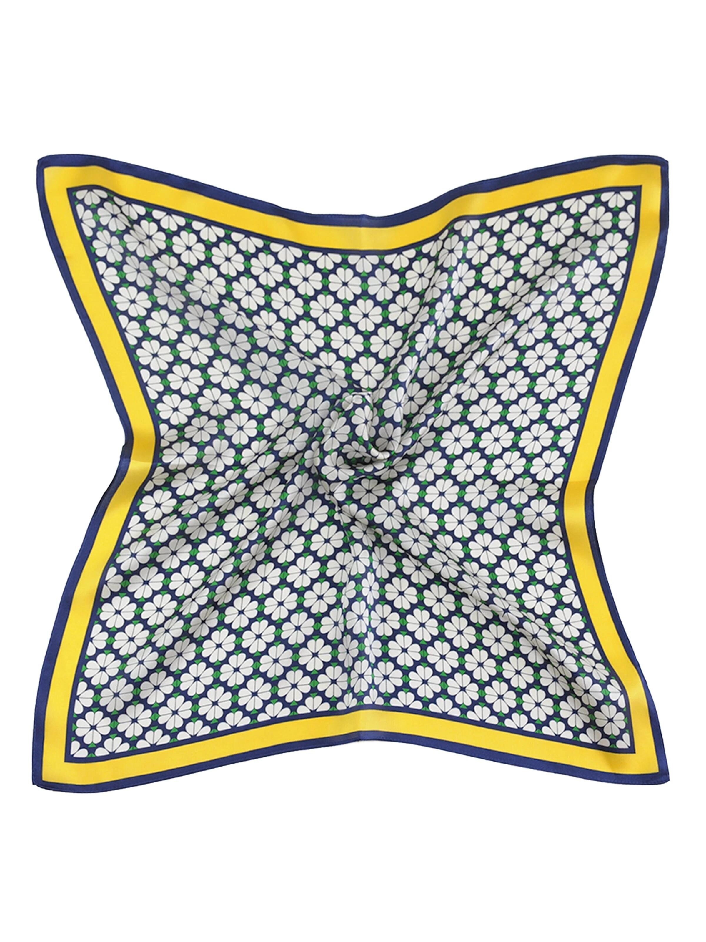 MayTree Schal 'Klee'‌‌‌‌‌‌‌‌‌ in Grün: Vorderseite