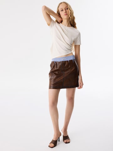 Twist Skirt in Brown