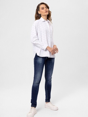 By Diess Collection Blus i vit