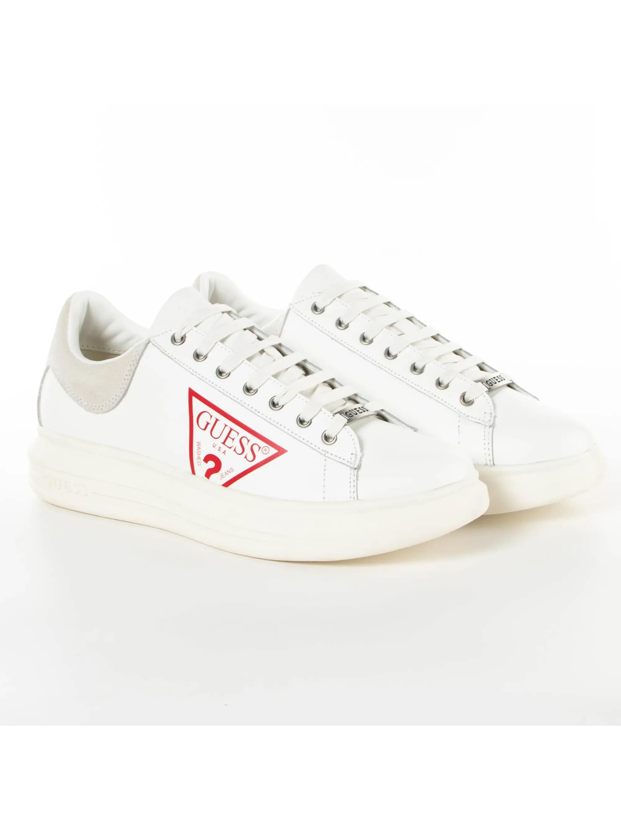 GUESS - Zapatos con cordón 'Red logo triangle' en blanco