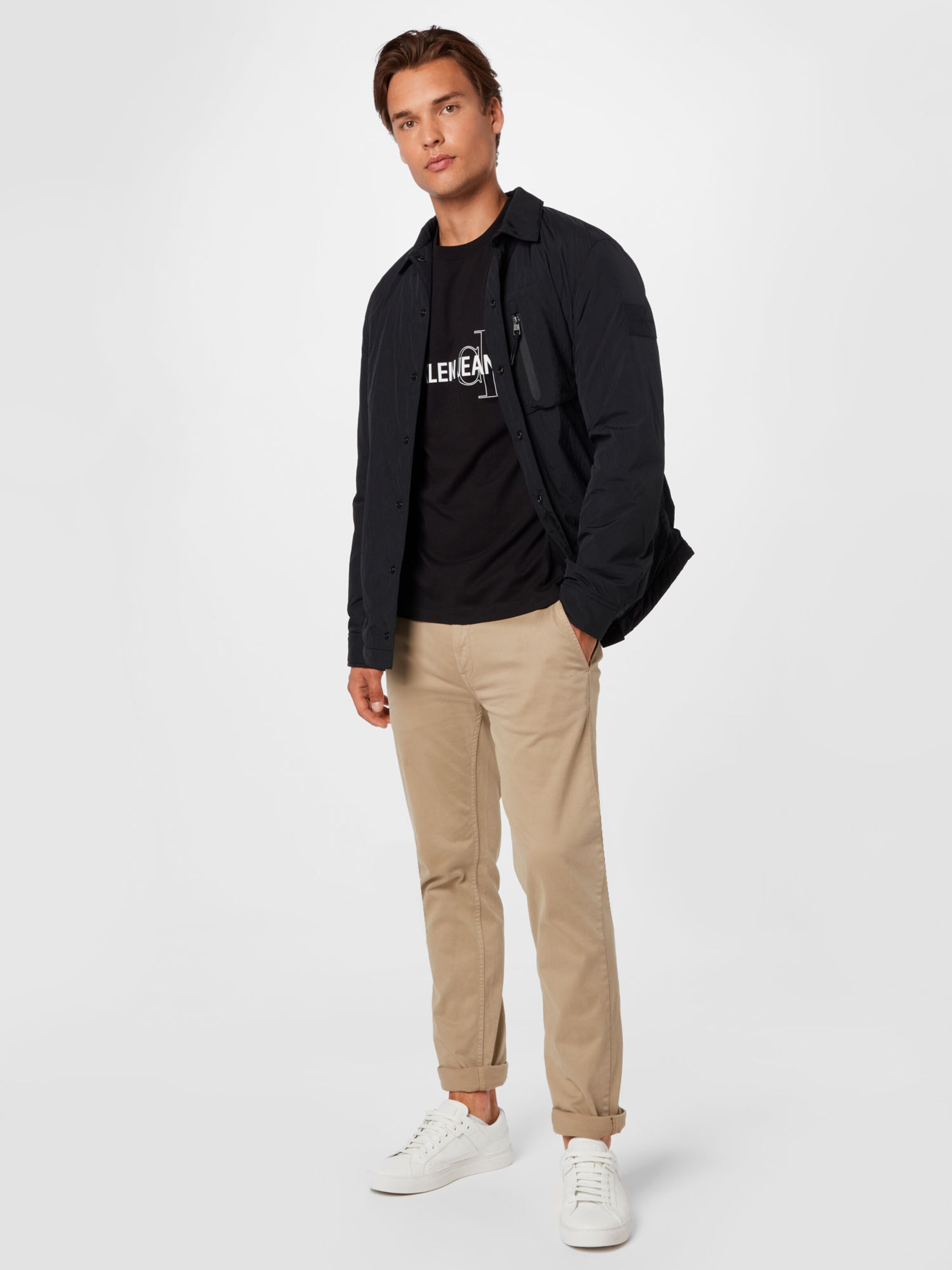 Männer Shirts Calvin Klein Jeans T-Shirt in Schwarz - SV33001 Männer Shirts Calvin Klein Jeans T-Shirt in Schwarz - SV33001