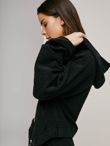 A LOT LESS Sweat jacket 'Tessa' in Black