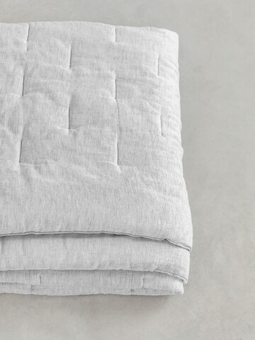 Marc O'Polo Blankets 'Soletta' in Grey