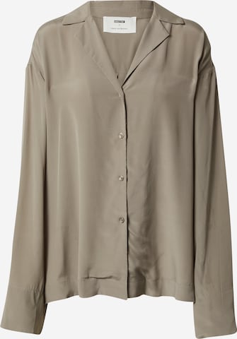 Camicia da donna 'Lilia' di ABOUT YOU x Marie von Behrens in grigio: frontale