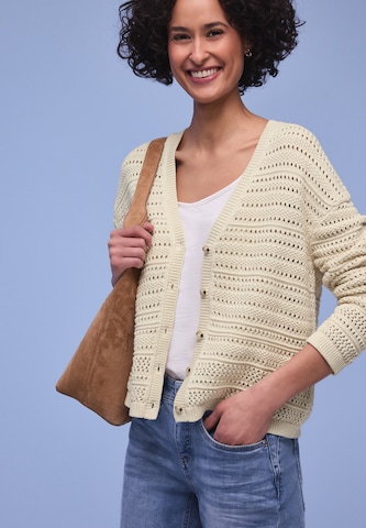 STREET ONE Strickjacke in Beige: Vorderseite