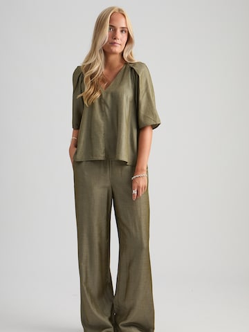 Peppercorn - Top 'Bea' en verde: frente