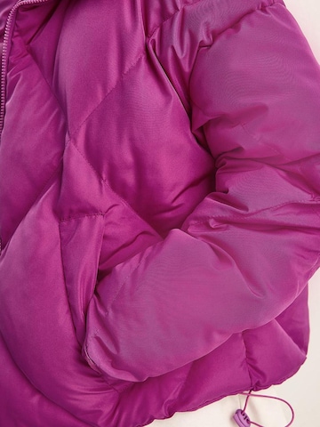 Bianco Lucci - Casaco de inverno em rosa