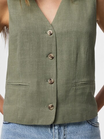 Gilet 'PCVinsty' PIECES en vert
