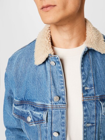 Abercrombie & Fitch Between-season jacket in Blue