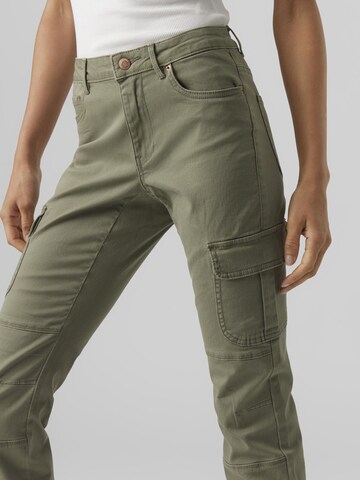 VERO MODA Slimfit Cargojeans in Groen