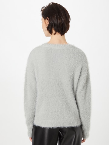 VERO MODA Sweater 'Jolly Deer' in Grey