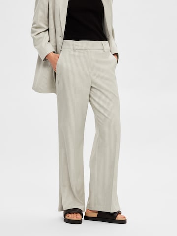 SELECTED FEMME Wide leg Trousers with creases 'RITA-REJA' in Grey: front