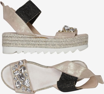 Pertini Sandalen 39 in Beige: Vorderseite
