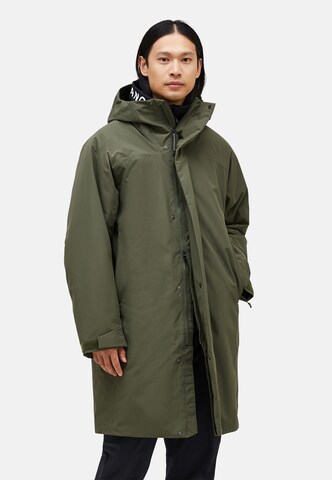 PEAK PERFORMANCE Between-seasons coat in Green: front
