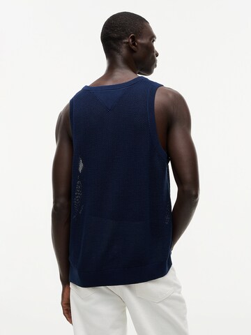 TOMMY HILFIGER Sweater in Blue