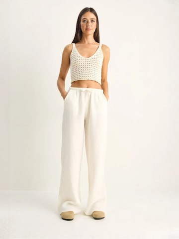Wide leg Pantaloni di Bianco Lucci in bianco