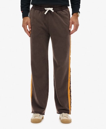 Loosefit Pantalon 'Athletic Fives' Superdry & Co en marron : devant