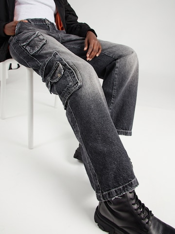 BDG Urban Outfitters - Perna larga Calças de ganga cargo 'CYBER' em preto