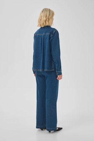 My Essential Wardrobe Bluse i blå
