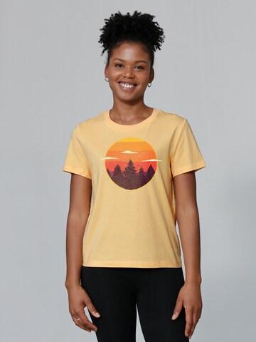 Watapparel T-Shirt in Gelb: Vorderseite