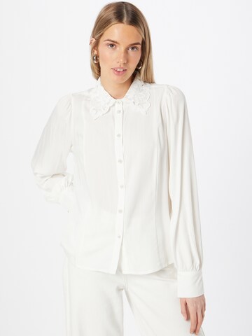 PULZ Jeans Blouse 'MICA' in White: front