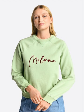 Rich & Royal Sweatshirt in Green: front