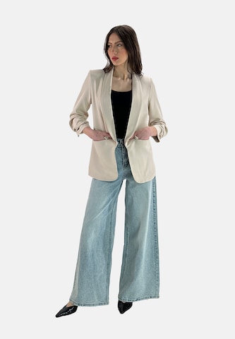 Elara Blazers in Beige