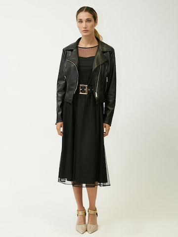 juoda Influencer Suknelė 'Belted Dress'
