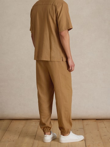 Effilé Pantalon 'Gino' DAN FOX APPAREL en marron