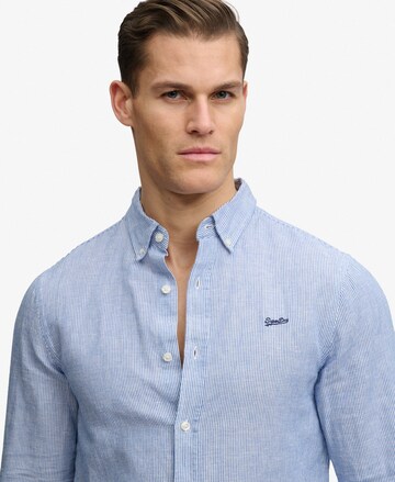 Coupe regular Chemise Superdry & Co en bleu