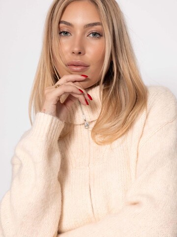 SASSYCLASSY Oversizestrickjacke‌ in Weiß