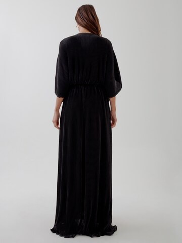 Tussah Klänning 'OCTAVIA' i svart: baksida