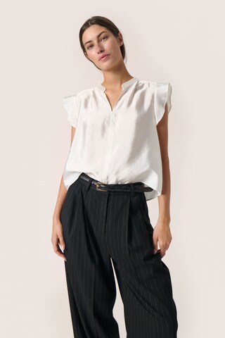 SOAKED IN LUXURY Bluse in Weiß: Vorderseite