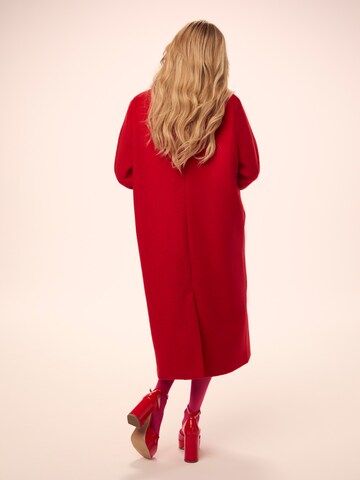 Cappotto di mezza stagione 'Drama' di Daahls by Emma Roberts exclusively for ABOUT YOU in rosso