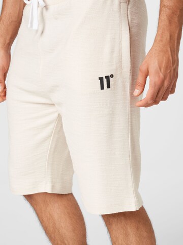 11 Degrees Regular Shorts in Beige