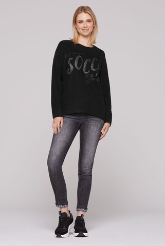 Soccx Oversized Pullover aus Flauschstrick in Schwarz