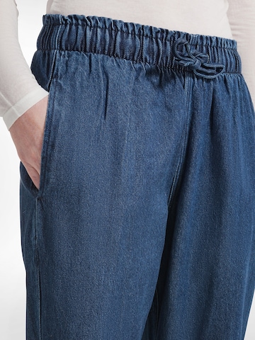 DEHA Slim fit Trousers in Blue