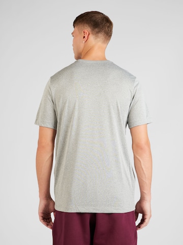 T-Shirt fonctionnel NIKE en gris