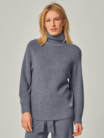 YOU LOOK PERFECT Sweater 'Eve' in Grey: front