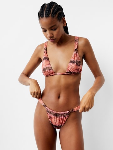 Pull&Bear Bikini bottom in Red: front