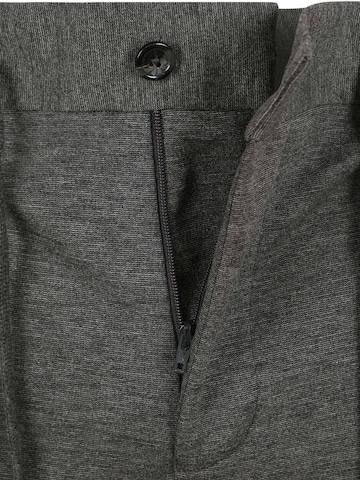 Suitable Slim fit Trousers with creases in Grey