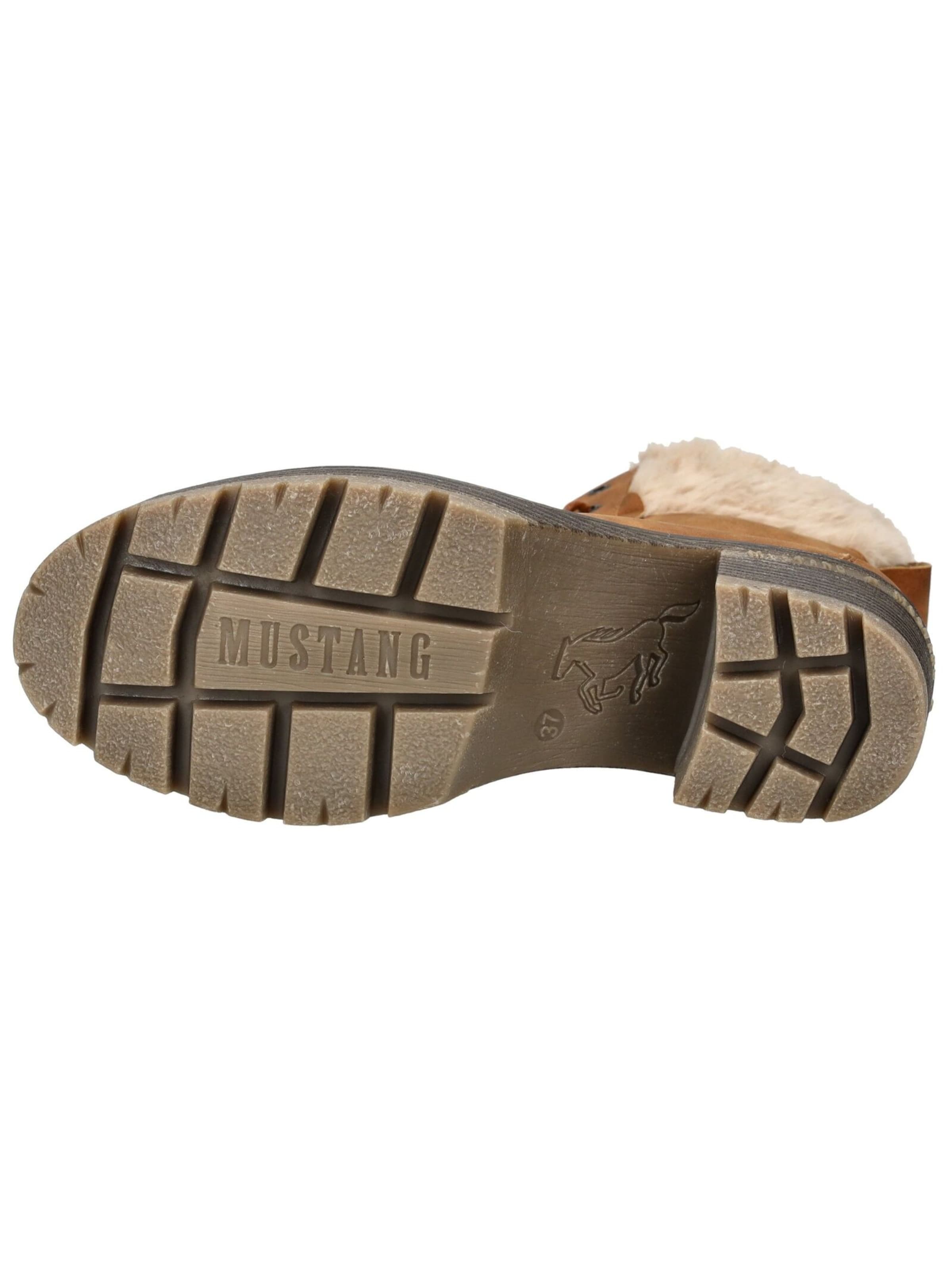 MUSTANG Lace-up bootie in Brown