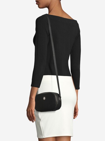 TOMMY HILFIGER Crossbody Bag in Black