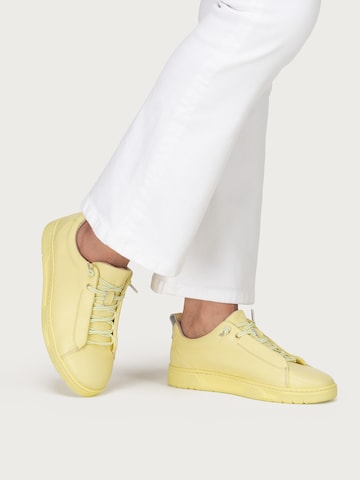 VITAFORM Sneaker in Gelb