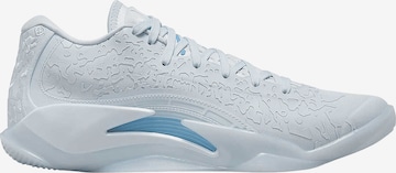 Jordan Sneaker in Blau: Vorderseite