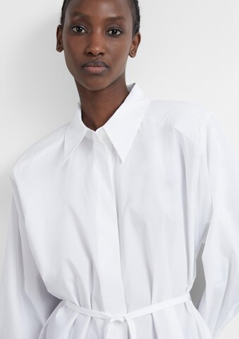 COMMA Blouse in White: front