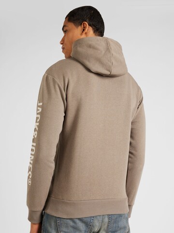 Felpa 'RUNNER' di JACK & JONES in marrone