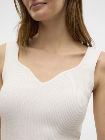 VERO MODA Knitted top 'VMWILLOW' in White