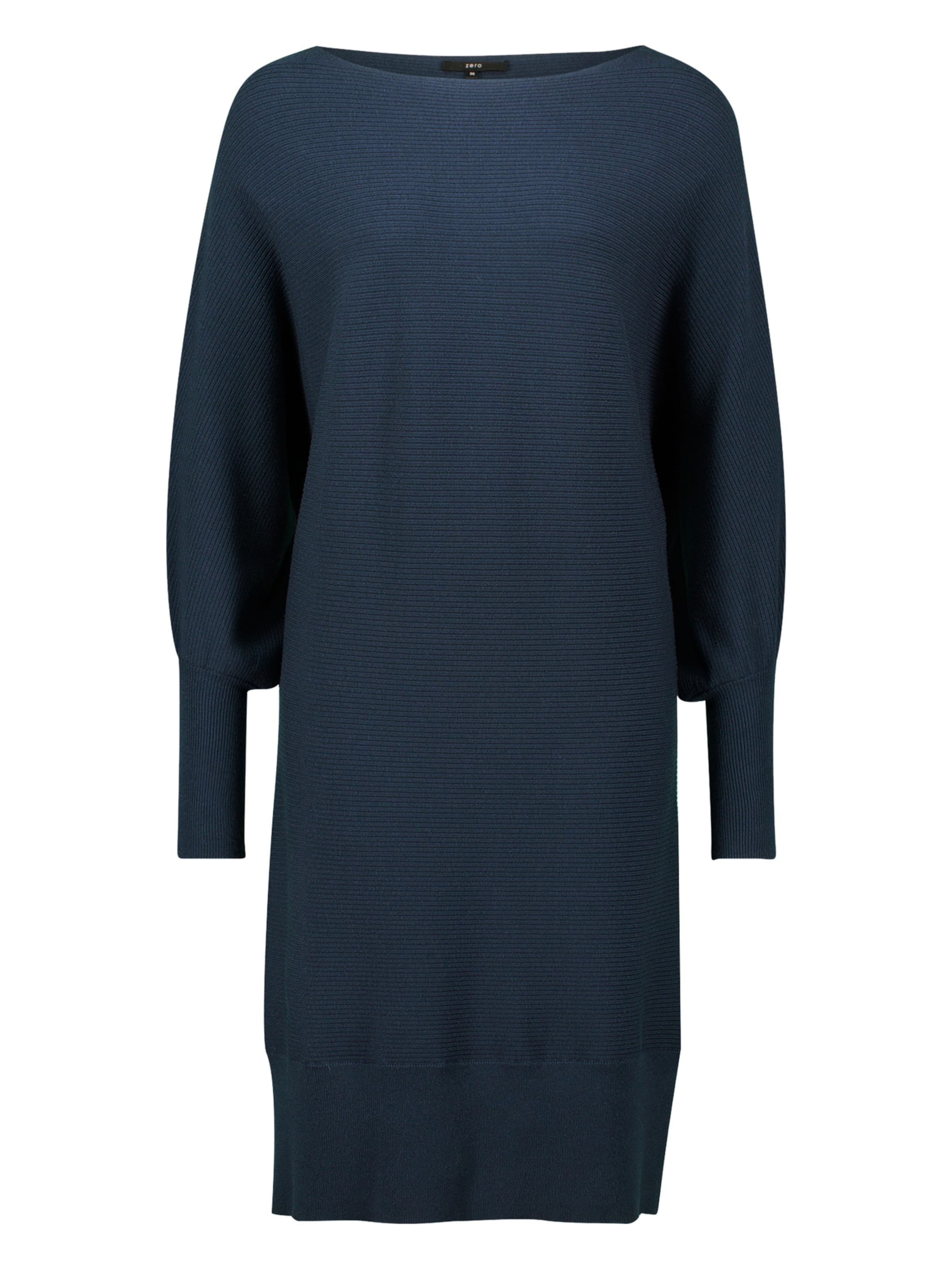 Abito di zero in blu: frontale